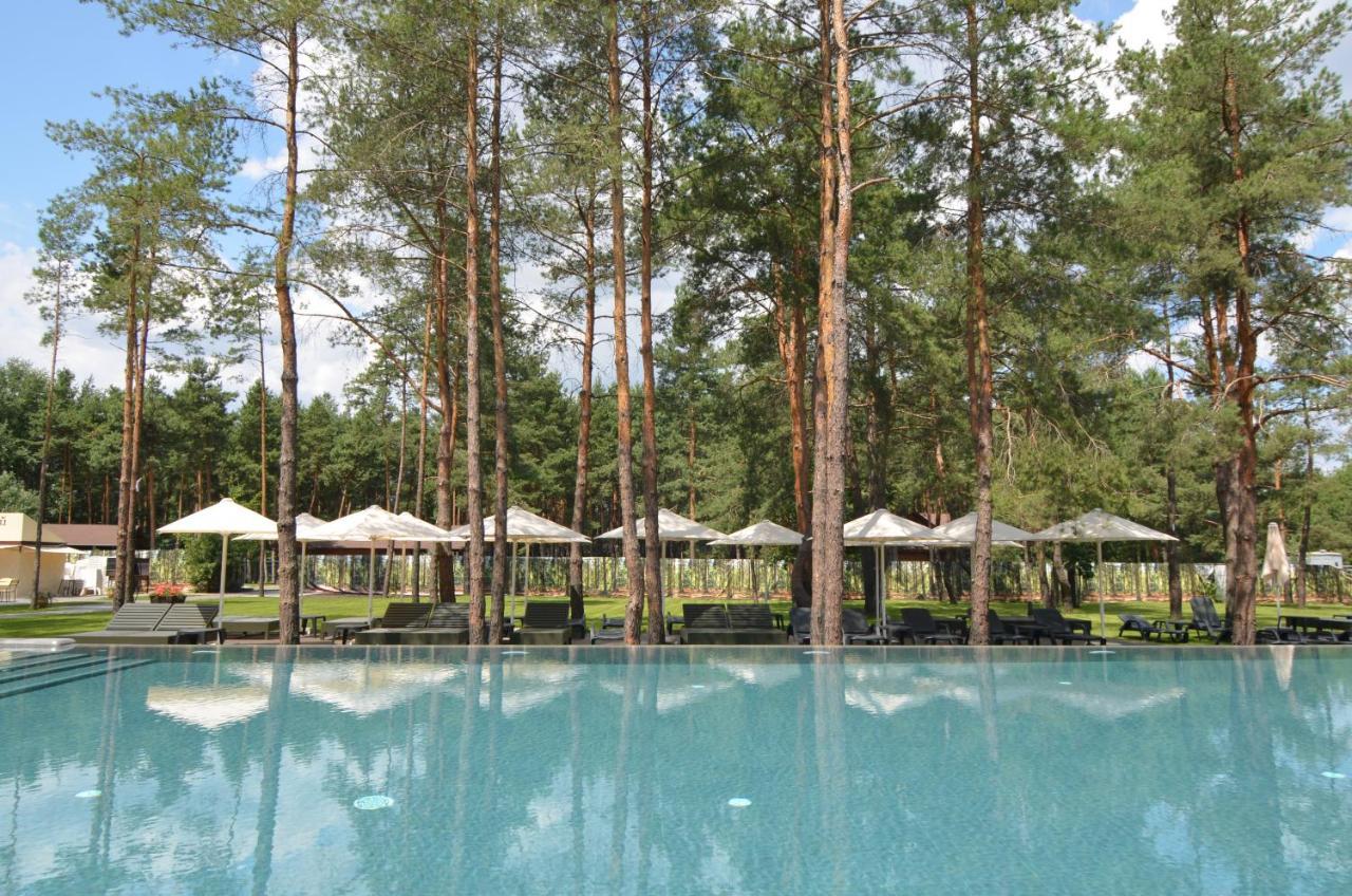 Sobi Hotel Vyšhorod Esterno foto