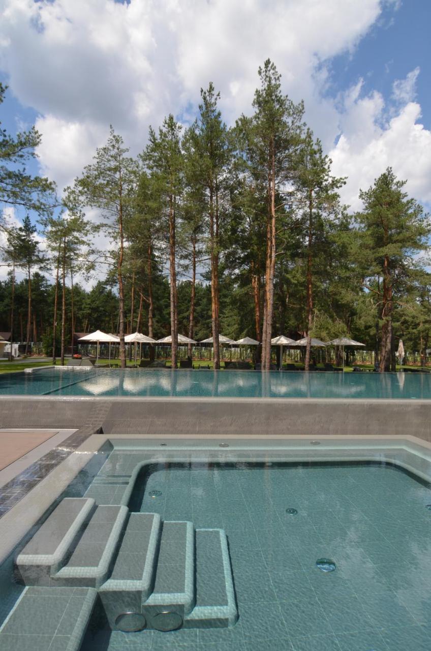 Sobi Hotel Vyšhorod Esterno foto